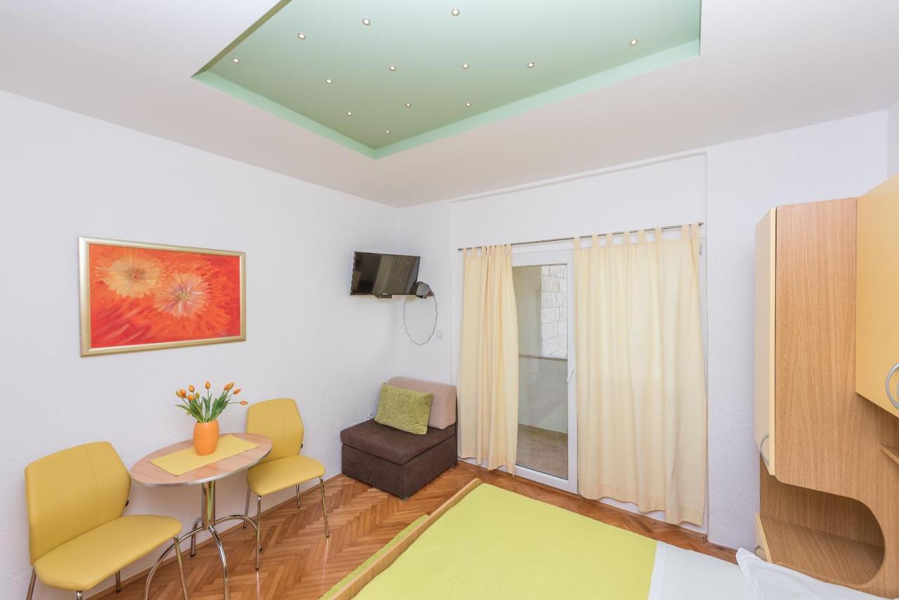 Apartments Villa Vujcic 마카르스카 외부 사진