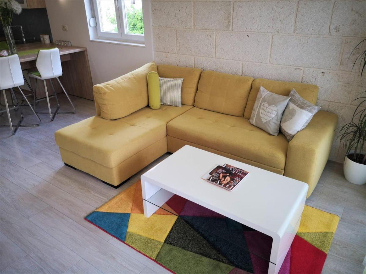 Apartments Villa Vujcic 마카르스카 외부 사진